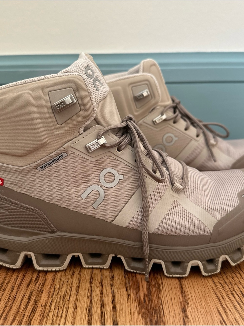 On Cloud Cloudrock Waterproof Desert/Clay 23.99548 Woman’s Size 8 - Picture 5 of 7